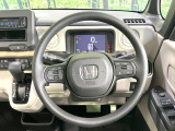 ステアリングも使用感が少なく、きれいな状態となっております♪