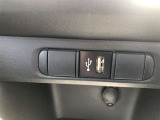USBがついてます。