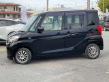 広い室内とスライドドアが特徴のお車です。