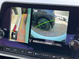 アラウンドビューモニターは、死角になりやすい左前のみを映し出すことも可能です。1人で運転している時も、運転席に座ったまま障害物の確認ができて便利で安心ですね!