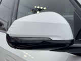 時を経ても深い魅力を放ち続けるBMW。より快適にお乗り頂くためにサポートプログラムをご用意しております。※認定中古車保証は登録日より最長4年間まで延長が可能です。