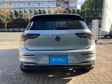 ダイナミックターンインジケーター付き3DのLEDテールランプ。ウィンカーの光が流れるように点滅、後続車からの視認性が高まり、万一の追突の危険性を軽減します。