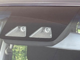 【スマートアシスト】走行中に前方の車両等を認識し、衝突しそうな時は警報とブレーキで衝突回避と被害軽減をアシスト。より安全にドライブをお楽しみいただけます。