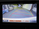バックガイドモニターで、後方を確認しながら安心して駐車することができます。運転初心者も熟練者も必須の機能ですよ!