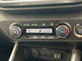 オートエアコンは温度を設定するだけで、自動で風量などを設定してくれます。運転しながら操作も必要ないので、安全性も向上します。