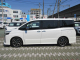 ボディから内装、エアコンまであなたのお車を丸ごとクリーニングする「まるまるクリーン」をご用意。トヨタ車はもちろん、軽自動車、他社車もOKです。