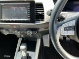 ホンダ純正メモリーナビ搭載なので、遠方へのドライブもお任せ下さい!ステアリング左手側にオーディオ関連のコントロールスイッチを配置しています。操作時は視線を逸らすことなく運転に集中できます