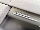 運転席に3パターンのメモリーが登録可能 運転中やドライブの間の一休みなどお好みのポジションを登録可能です。