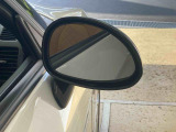 WEB掲載時にはお車に付いている装備と、様々な写真をたくさん載せるように心がけております。1台1台特徴をとらえたキャッチコメントを掲載しています。