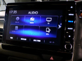 CD、DVD、Bluetooth、AM、FM、スマートフォン接続ができます。