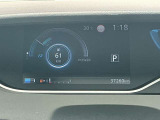 ☆視認性の良いメーターには、燃費情報など運転をサポートする様々な情報を表示します☆