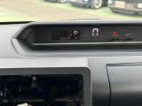 走行距離1500キロになります。まだまだこれからのキョリですね!見やすいスピードメーターですね。