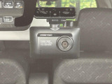 【ドライブレコーダー】ドライブレコーダー装備!走行中はもちろん、あおり運転や事故に遭遇した際、映像で記録し、万一のリスクに備えます。※記録用SDカードはお客様ご自身でご準備いただく必要があります。