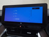 ディスプレイオーディオを装備。スマホとクルマをつなぐことで、これまでのナビに加えて、いろんなサービスが楽しめます。