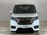 【車両状態証明書付】より安心してご購入頂く為、第三者機関による車両状態証明書を見ながら実車確認できます(フロントガラスのA1減点はほとんどの中古車にあるミリ単位の飛び石傷ですのでご安心下さい)。