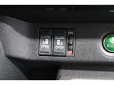 ◆◆両側電動スライドドア!!荷物で手が塞がる時など簡単にドアの開閉が出来ます!何より力いらずで開閉OK!女性やお年寄りにも優しい♪電動機能はOFFにもできますから元気なお子様の駆け出しも安心!