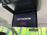 【フリップダウンモニター】大画面モニターで後席でもエンタメをお楽しみいただけます。小さなお子様にも大人気の装備です♪