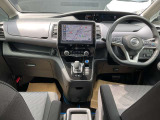 ◆◆◆運転席まわりはこのように機能的にまとまっています。足元が広くて、開放的ですよ!ぜひお座りください。