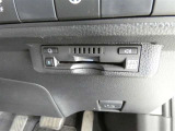 高速道路を賢く使うETC2.0装備です。高速道路とクルマが情報を連携して渋滞の迂回ルートや災害時の適切な誘導をしてくれたりします。