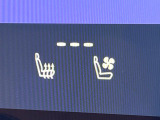 【シートベンチレーション】夏場は涼しい風でお尻や背中の熱やムレを防ぎ、冬はエアコンよりも早く温まってポカポカに!季節を問わず快適に過ごせます。