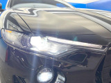 ●LEDヘッドライト:夜間走行時も良好な視界を確保し安心して運転できる高輝度LEDヘッドライトを装備!点灯速度が早く、消費電力も抑えられています。