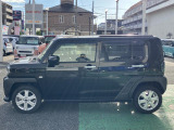 左からです