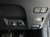 ETC!料金所も止まる事無くスイスイです!窓を開ける必要も無いので雨や花粉、排気ガスの浸入もありません!今や必需品ですネ!