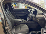 運転席シート廻りは使用感も少なく、良好な状態となっています。丁寧に使われていたことがよくわかりますね。