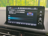 【ホンダセンシング】走行中に前方の車両等を認識し、衝突しそうな時は警報とブレーキで衝突回避と被害軽減をアシスト。より安全にドライブをお楽しみいただけます。