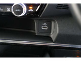 スマートフォンなどの音楽再生が可能なUSB接続ジャック装備車両です♪♪♪