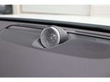 Bowers & Wilkins「世界が認めた音を、あなたのボルボに。」