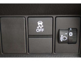 VSA(Vehicle Stability Assist)が装備!!VSAはコーナリング時の横滑りを抑制する機能と車両の急激な挙動変化を抑える機能で、安定した走行を実現しています!!