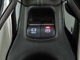 電動パーキングブレーキを装備しております。