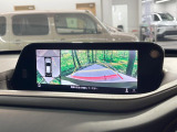 【全周囲カメラ】専用のカメラにより、上から見下ろしたような視点で360度クルマの周囲を確認することができます☆縦列駐車や幅寄せ時に活躍してくれます♪