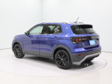 LEDテールランプとブラックアルミがリアを引き締めます。コンパクトSUVながら存在感あるT-Cross TSI Styleです。
