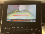 【バックカメラ】あると便利なバックカメラ装備!駐車時に後方がリアルタイム映像で確認できます。立体駐車場や夜間の車庫入れ時に大活躍!運転スキルに関わらず、今や必須となった装備ですね♪