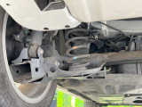 お車を安心してお乗りいただく為には、足回りの定期点検が欠かせません。サービスサポート(有償保証)では無料点検もご提供しており、安心のカーライフをお過ごしいただけるサポート体制が整っています。