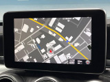 ●純正ナビ:一体感のあるナビは、高級感ある車内を演出してくれます。オーディオ機能も充実しておりますので、運転もより楽しめます♪