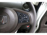 Hondaセンシングの機能のひとつ、アダプティブクルーズコントロール付!アクセルから足を離しても設定したスピードと前車との車間を保ち走行してくれます!車線維持もアシスト☆高速道路で疲労軽減ですね☆