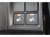 シートヒーター装備付き車!!座席に埋め込まれた電熱線によりシートを暖めることが出来る装備で、温められたシートは、寒い冬には最適です!!
