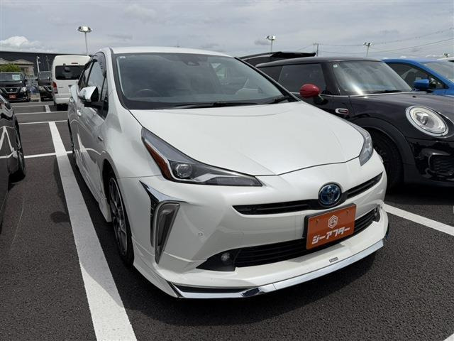 トヨタ プリウス 