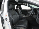 長時間の運転でも疲れにくいシートです。
