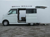 工場併設店舗なので、弊社のメカニックが納車前点検・整備をさせていただきます。