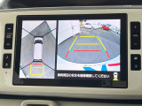 【パノラマモニター】専用のカメラにより、上から見下ろしたような視点で360度クルマの周囲を確認することができます☆死角部分も確認しやすく、狭い場所での切り返しや駐車もスムーズに行えます。