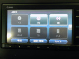 オーディオはCD再生、SDカード、USB入力に対応しています。