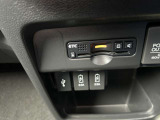 ETC車載器を搭載していますので高速道路をご利用の際も快適で便利です。