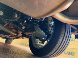 お車を安心してお乗りいただく為には、足回りの定期点検が欠かせません。サービスサポート(有償保証)では無料点検もご提供しており、安心のカーライフをお過ごしいただけるサポート体制が整っています。
