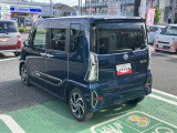 左斜め後ろからです