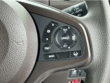 Hondaセンシングの機能のひとつ、アダプティブクルーズコントロール付!アクセルから足を離しても設定したスピードと前車との車間を保ち走行してくれます!車線維持もアシスト☆高速道路で疲労軽減ですね☆