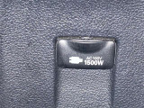 【AC100Vコンセント】非常時やキャンプなどに役立つAC100Vコンセント付きです。